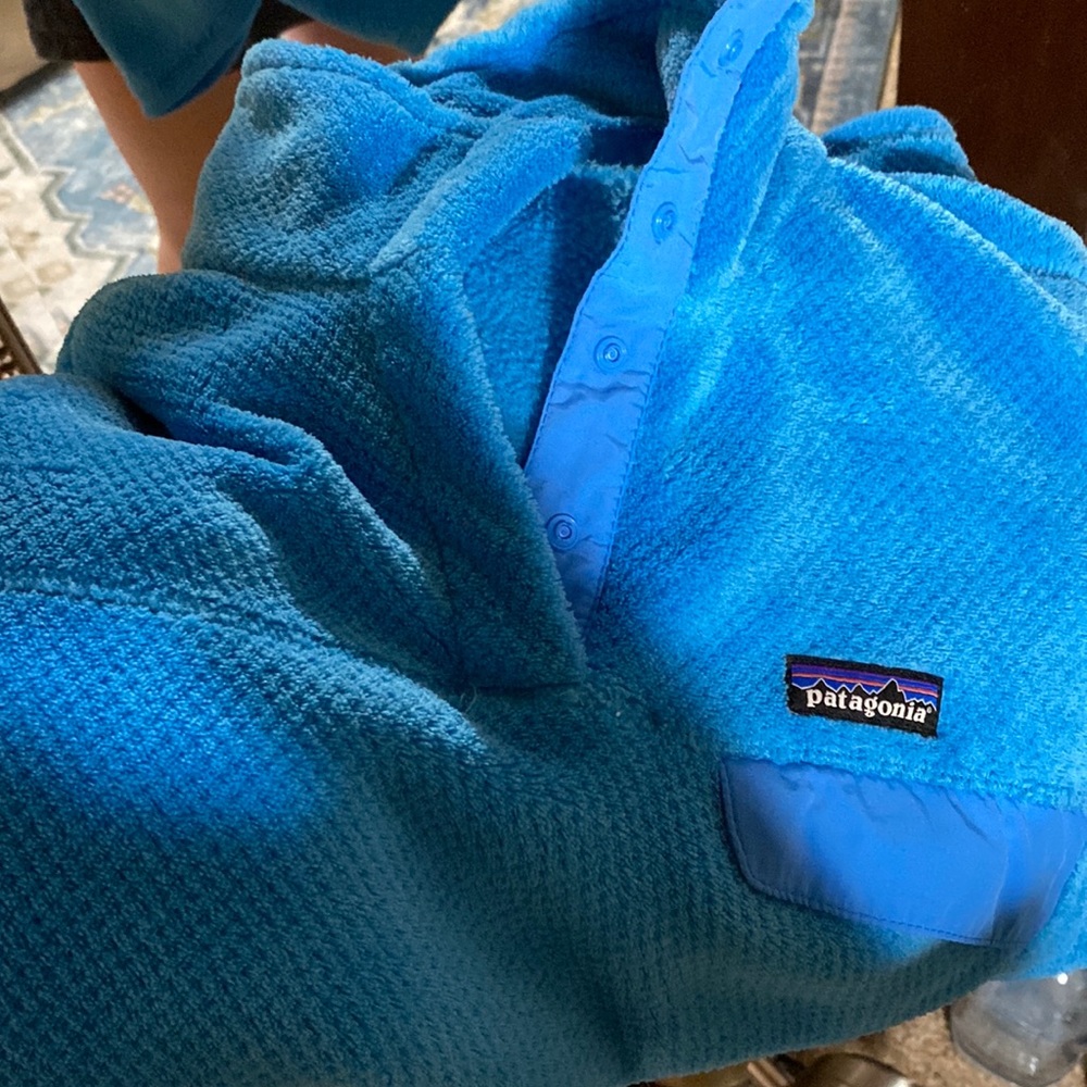Bright blue Patagonia womens re tool snap t pullover